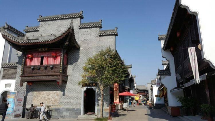【两会精神看落实】以苦干实干的精气神全力抓落实 ——乌鲁木齐市各区县各部门认真学习宣传贯彻市两会精神